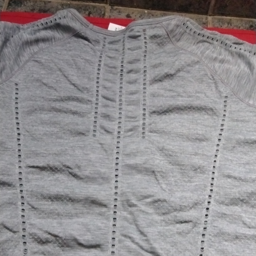 ATHLETA SHIRT - Picture 7 of 10